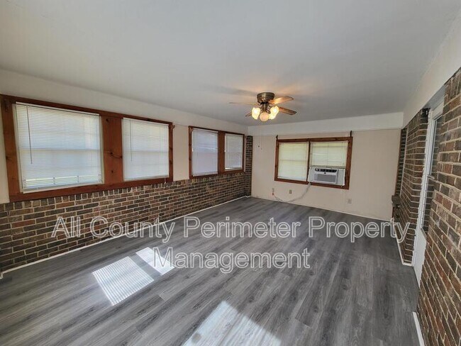 Building Photo - 7410 Union Grove Rd
