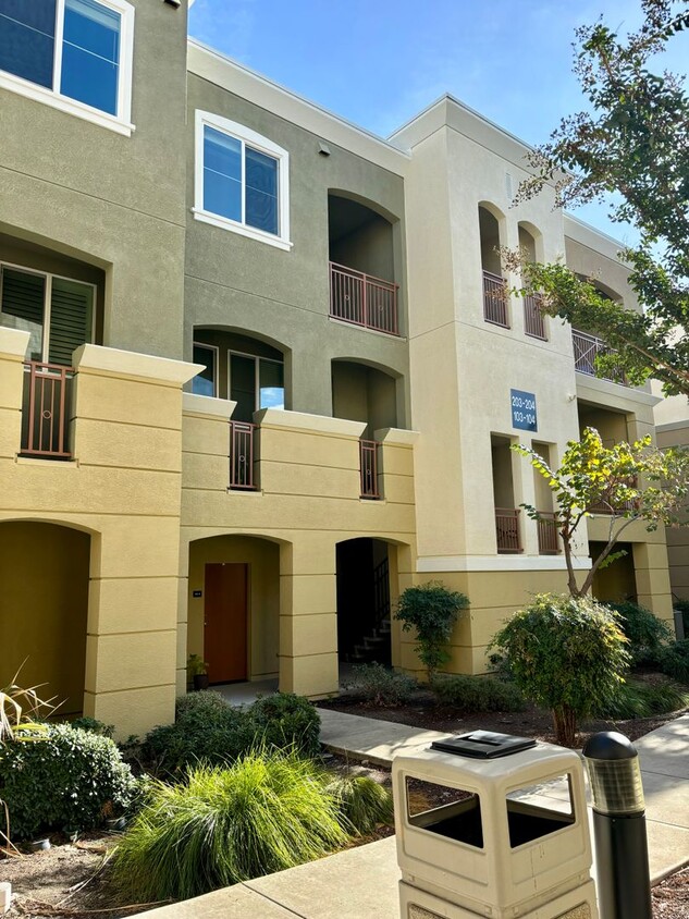 Foto principal - Fabulous San Ramon Condo- Near Bishop Ranc...