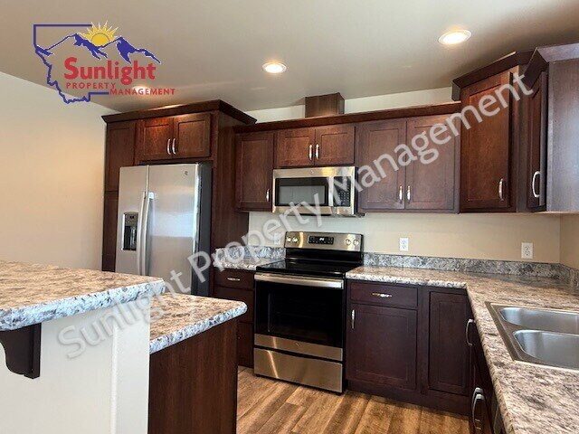 Foto del edificio - Newer 3 Bed 2 Bath Home in the Heights