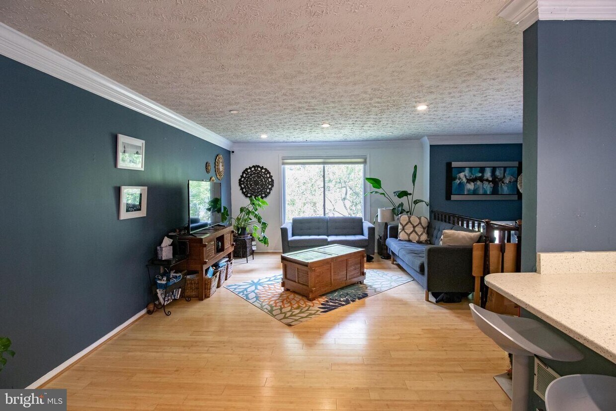 8467 Ararat Ct, Annandale, VA 22003 House for Rent in Annandale, VA