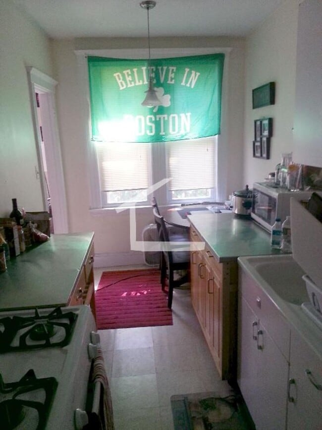 Photo - Hill Estates 2 bedroom in Belmont availabl... House