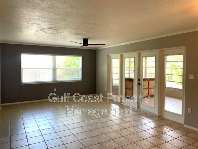 Building Photo - 3976 Omega Ln