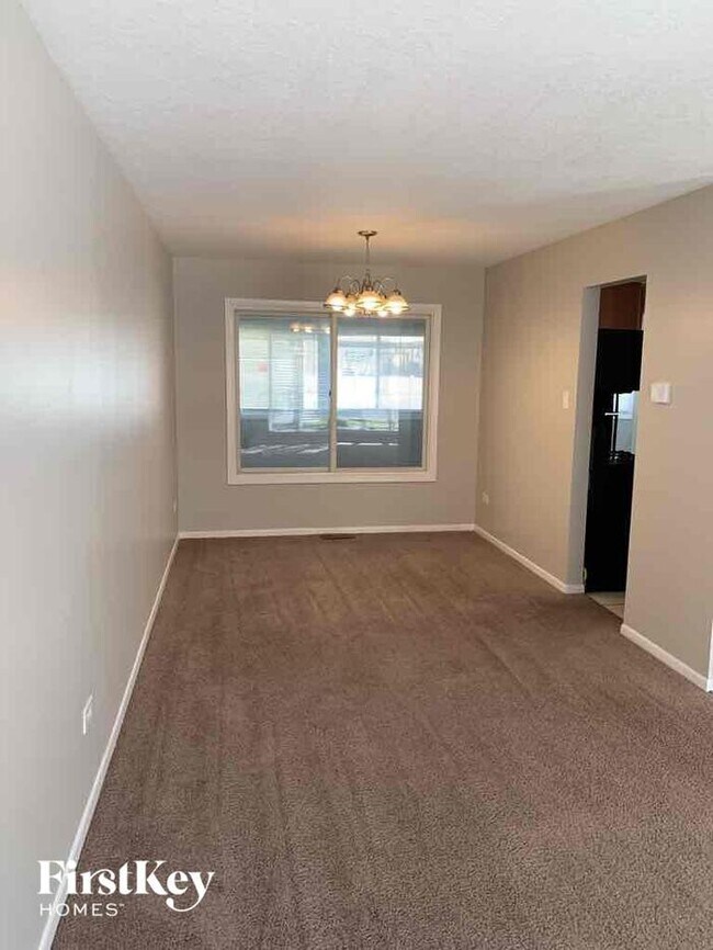 Building Photo - 5210 Arquilla Dr