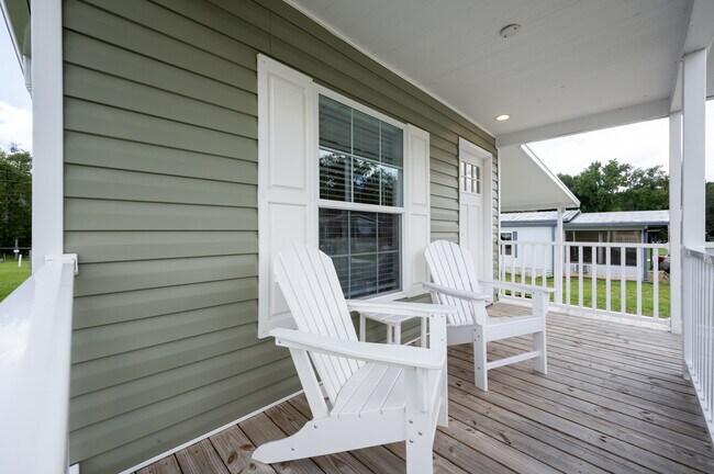 Foto del edificio - 206 E Gleneagles Rd