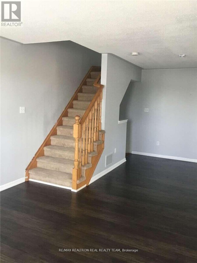 Photo du bâtiment - 8892 Sheppard Ave E