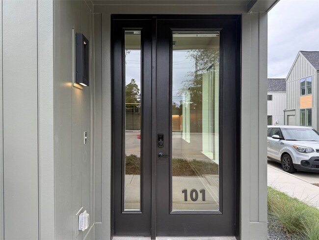 Foto del edificio - 1941 Sawdust Rd