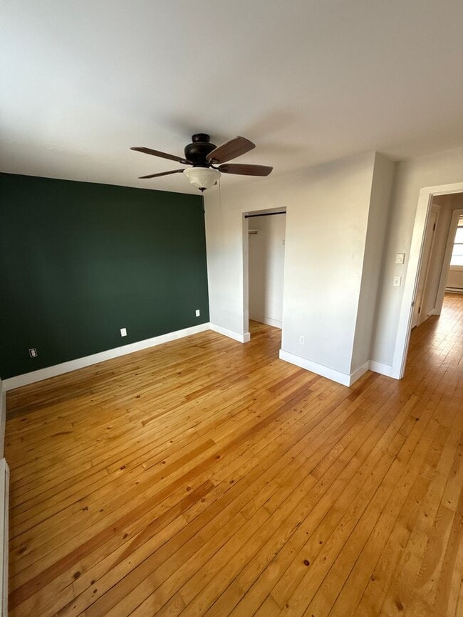 Foto del edificio - 316 E Peach St