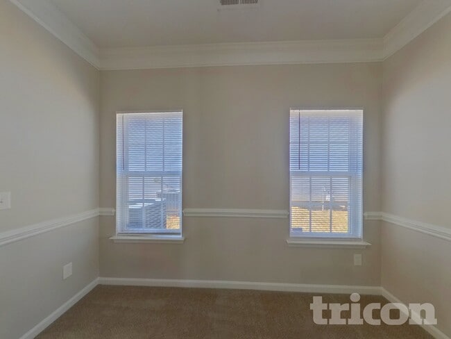 Building Photo - 1510 Peachcroft Rd