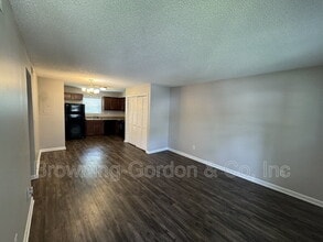 Building Photo - 1303 Acklen Ave