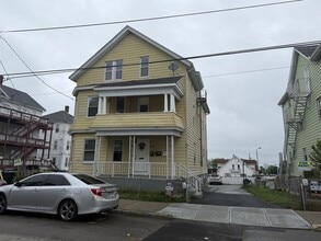 Building Photo - 220 Osborn St