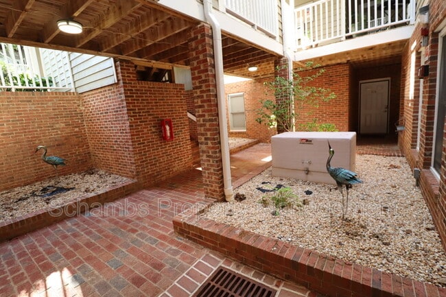 Foto del edificio - 510 Springfork Dr