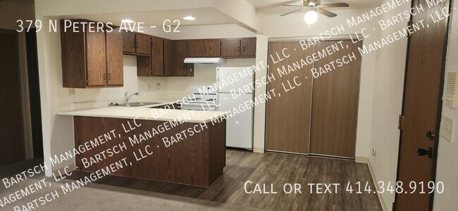 Foto del edificio - 379 N Peters Ave