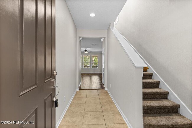 Building Photo - 880 Quiet Stone Ln