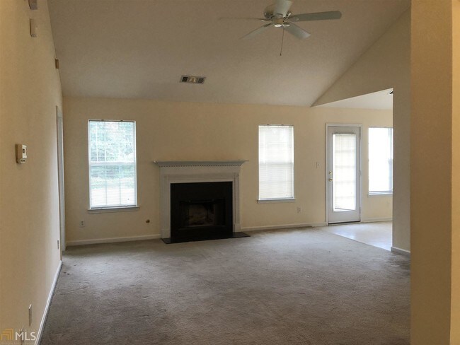 Building Photo - 3989 Meadow Glen Pkwy