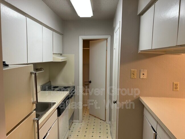 Foto del edificio - 2720 Reagan St