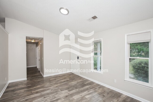 Foto del edificio - 2912 S Partridge Cir