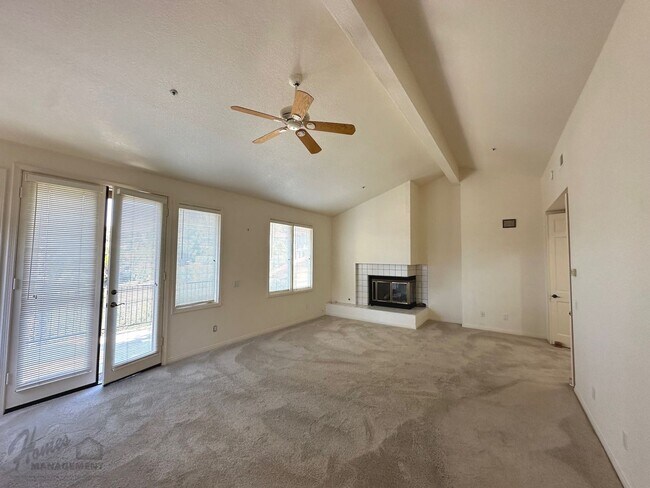 Building Photo - Homes Management - Spacious 2bd, 2.5ba Hom...