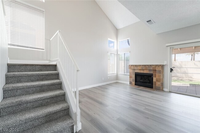Building Photo - 1656 Cloister Ave