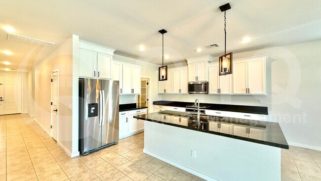 Foto del edificio - 12358 W Midway Ave