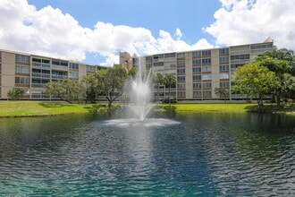 Building Photo - 7081 Environ Blvd