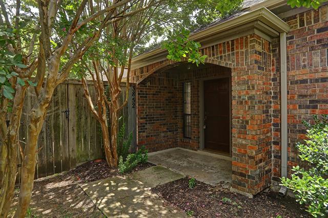Building Photo - 3852 Beaumont Ln