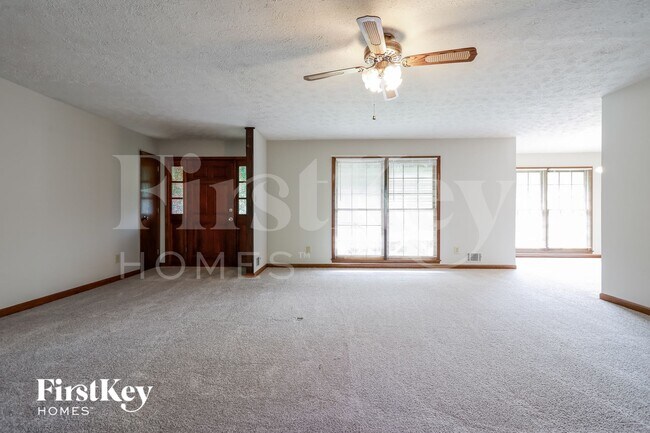 Foto del edificio - 3266 Hidden Forest Dr