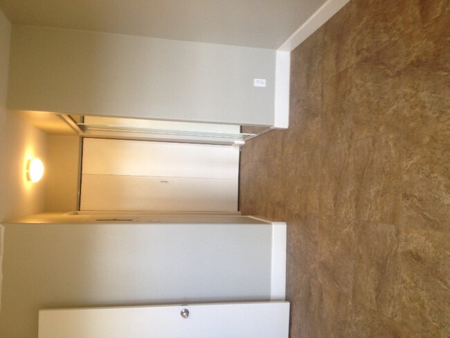 Foto del edificio - 140 Uwapo Rd