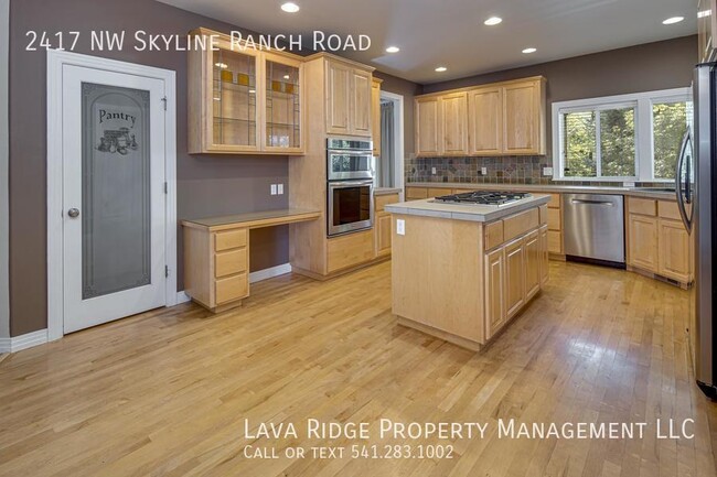 Building Photo - 2417 NW Skyline Ranch Rd