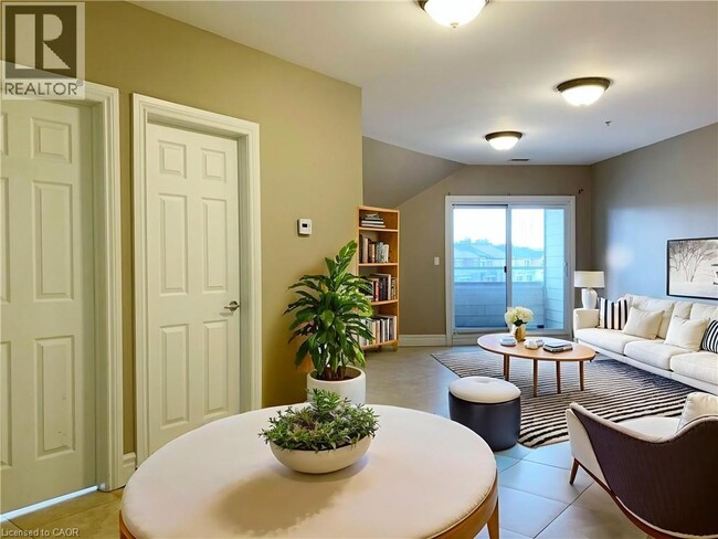 Building Photo - 685 Myers Rd