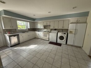 95 Westview Ave