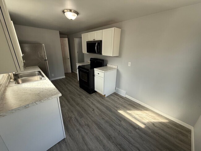 Foto del edificio - 301 S Jefferson Ave