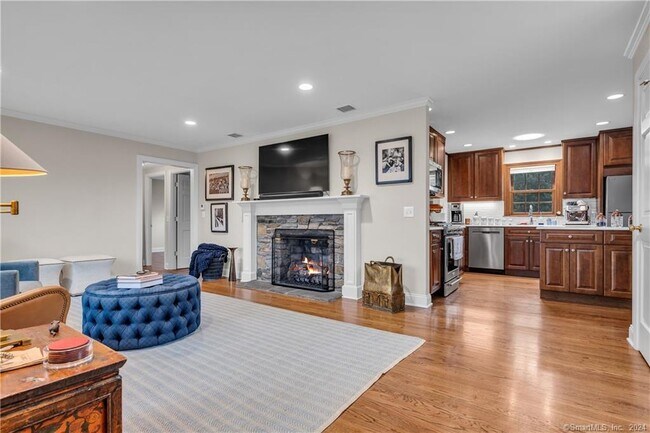 Foto del edificio - 7 Sunset Rd