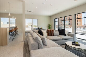 Interior Photo - Envoy