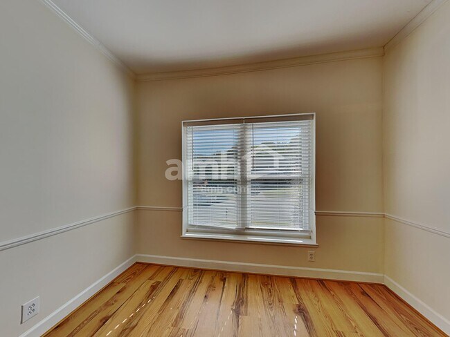 Foto del edificio - 7012 Poplar Creek Trce