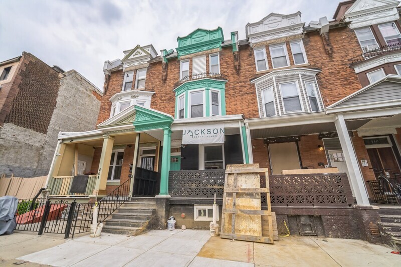 Primary Photo - 406 N 52nd St