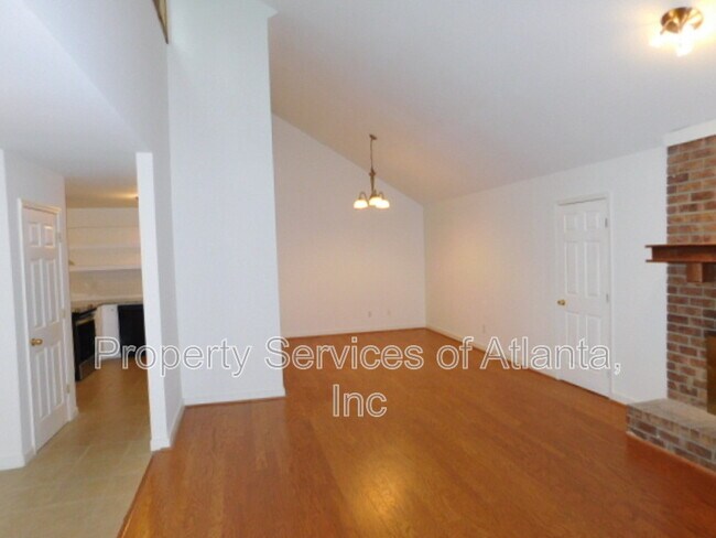 Foto del edificio - 1710 Pine Rd