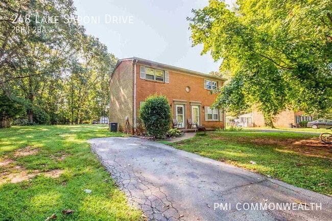 Foto del edificio - 248 Lake Saponi Dr