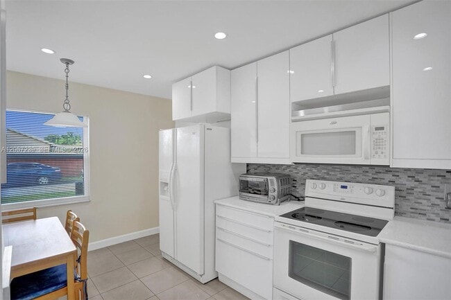 Building Photo - 11529 SW 133rd Terrace