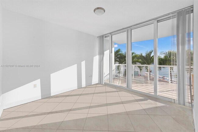 Building Photo - 6580 Indian Creek Dr