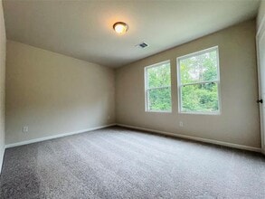 Building Photo - 203 Big Oak