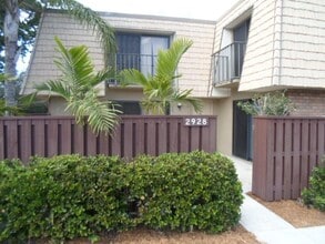 Building Photo - 2928 SW Sunset Trace Cir