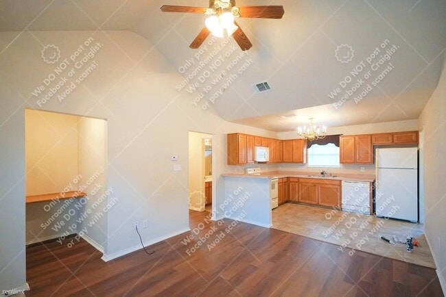 Building Photo - 3 br, 2 bath Townhome - 136 Stewart Bend C...