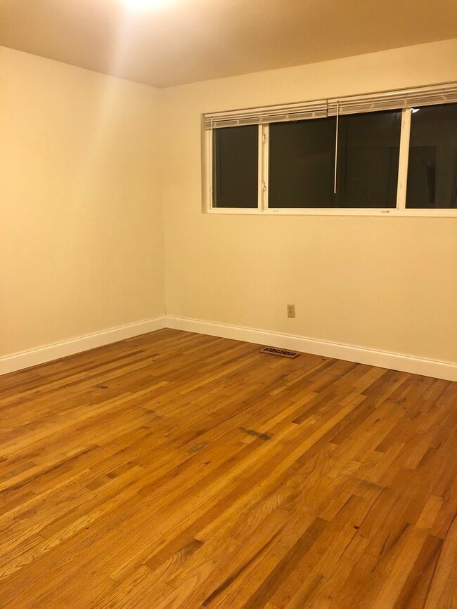Foto del edificio - 10734 35th Ave NE