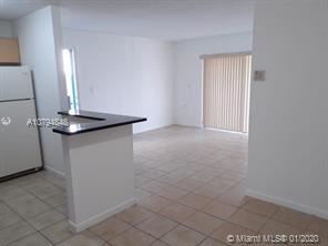 Building Photo - 2 br, 2 bath Apartment - 7025 NW 179th St