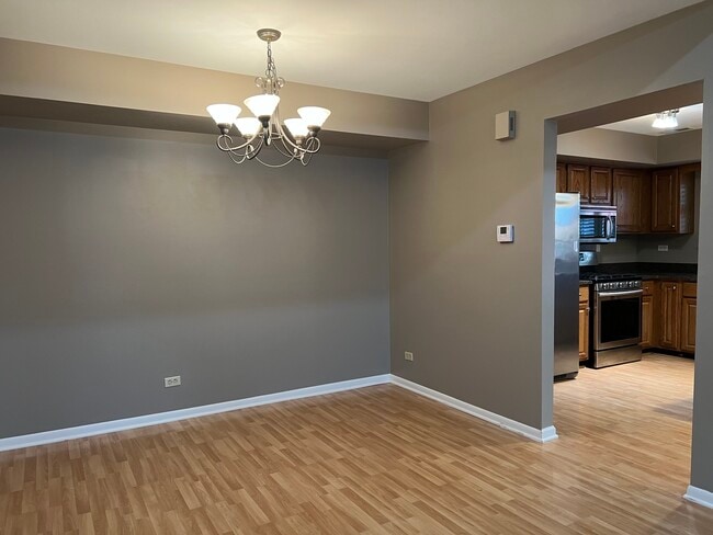 Building Photo - 36 Sarahs Grove Ln