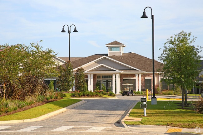 Building Photo - Arbor Trace at Canopy