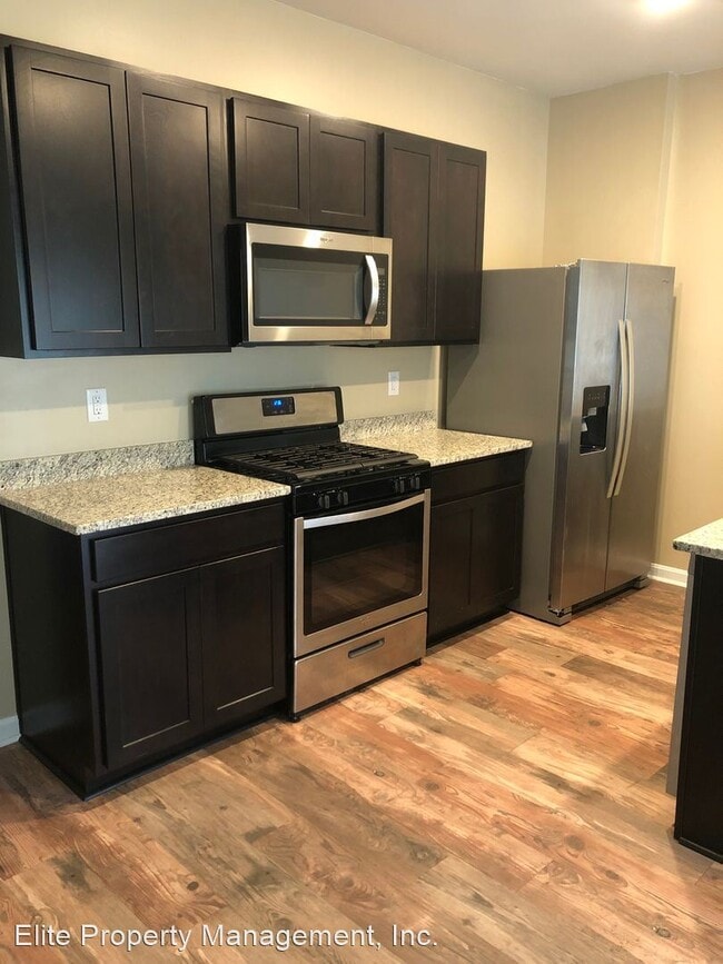 Building Photo - 3 br, 2.5 bath House - 215 Maple Run Drive