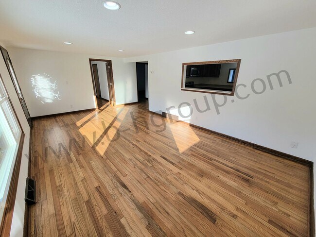 Foto del edificio - Move In Ready!