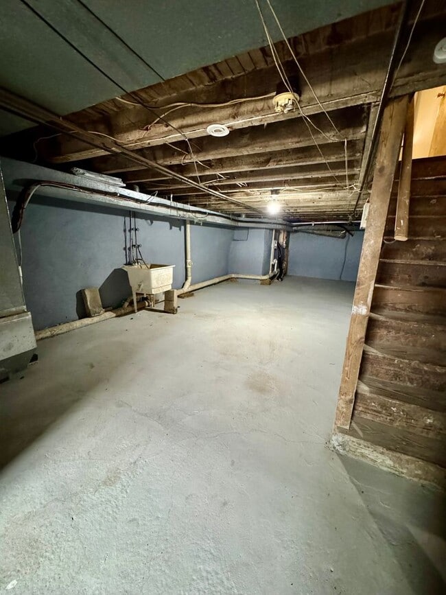 Building Photo - 3117 Tasker St