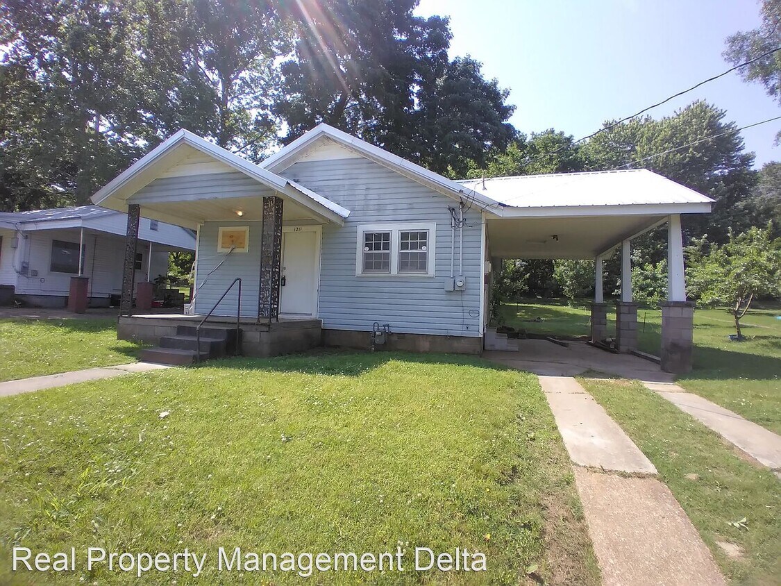 3 br, 2 bath House 1211 W Vine Ave. House Rental in Searcy, AR